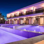Vanik Hotel