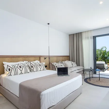 Vanik Hotel